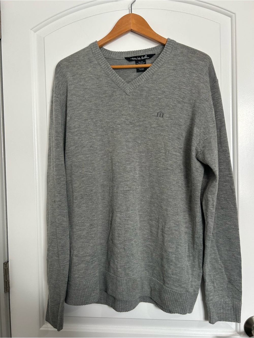 Travis Mathew Merino Wool Blend V-Neck Sweater size XL preppy classic academia